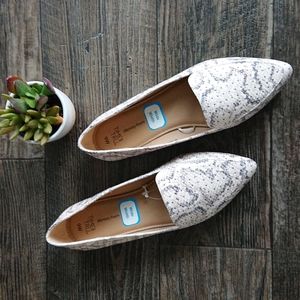 🌸Time & Tru Snakeskin Loafers